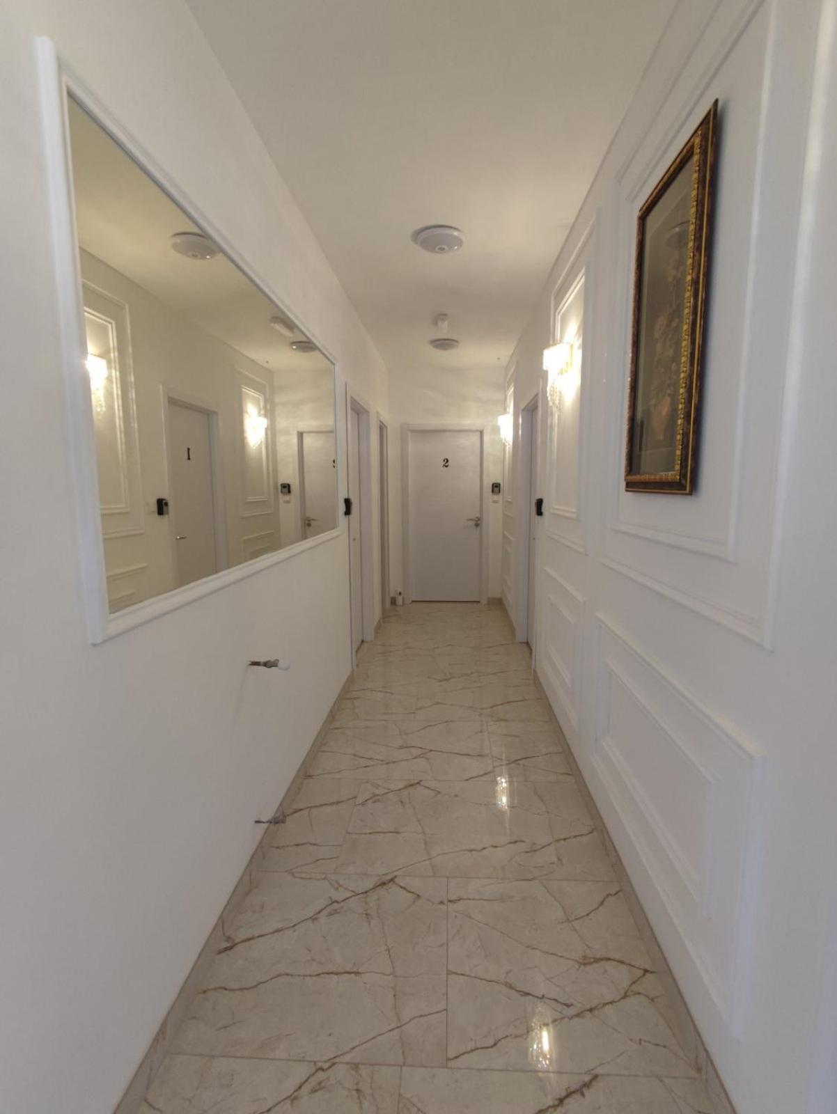 Apartmani Happy House Surčin Exterior foto